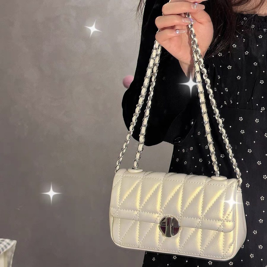 Quilted Chain Shoulder Crossbody Bag