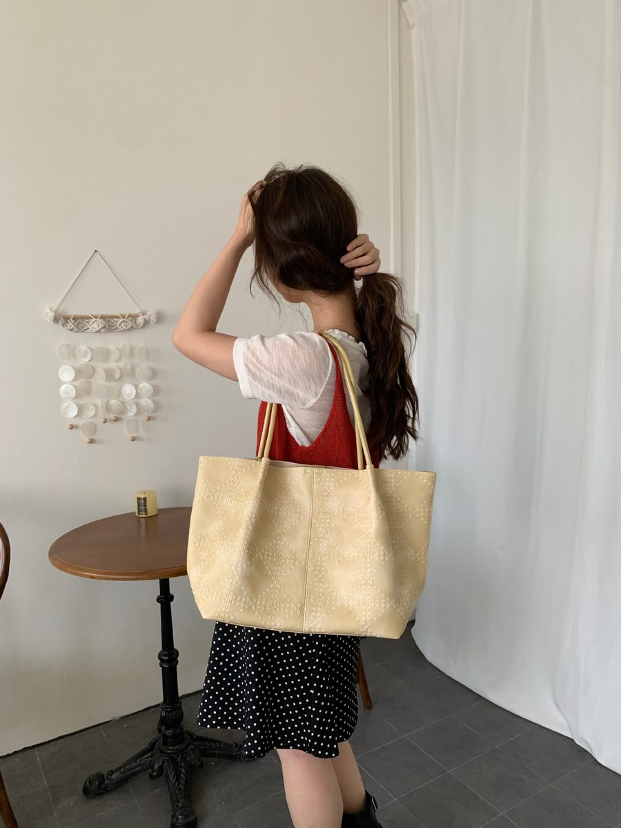 Ensemble grand sac cabas épaule matelassé view 3
