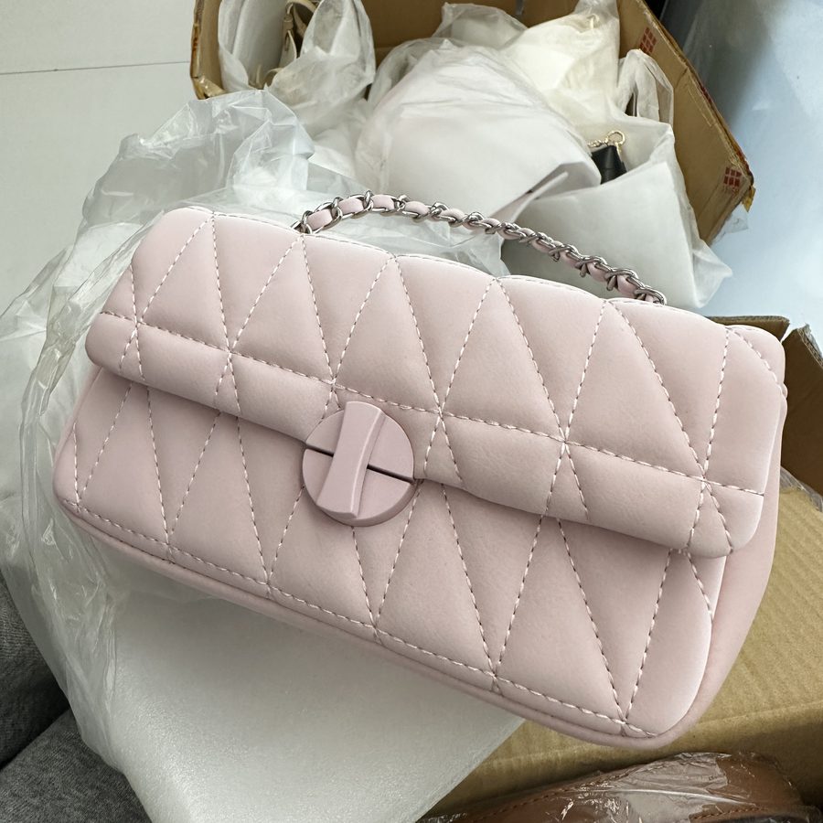 Quilted Chain Shoulder Crossbody Bag