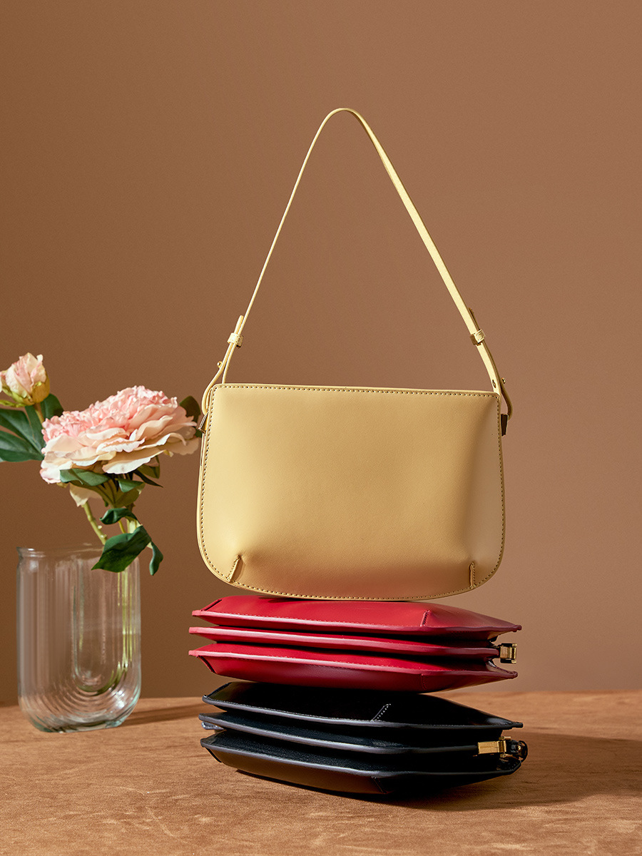 Bolso de Hombro Premium de Piel de Vaca — Dos Colores Refinados view 4
