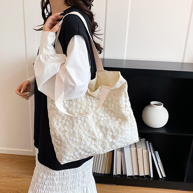 Fresh Minimalist Casual Shoulder Bag view 2