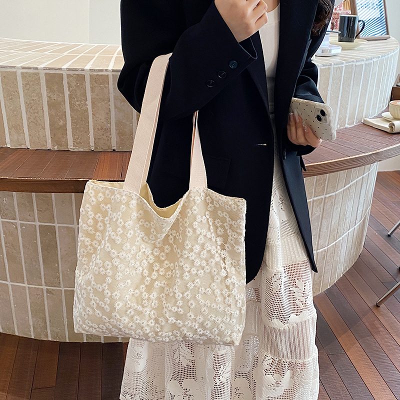 Fresh Minimalist Casual Shoulder Bag view 4