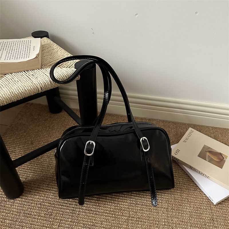 Casual Underarm Shoulder Bag view 4