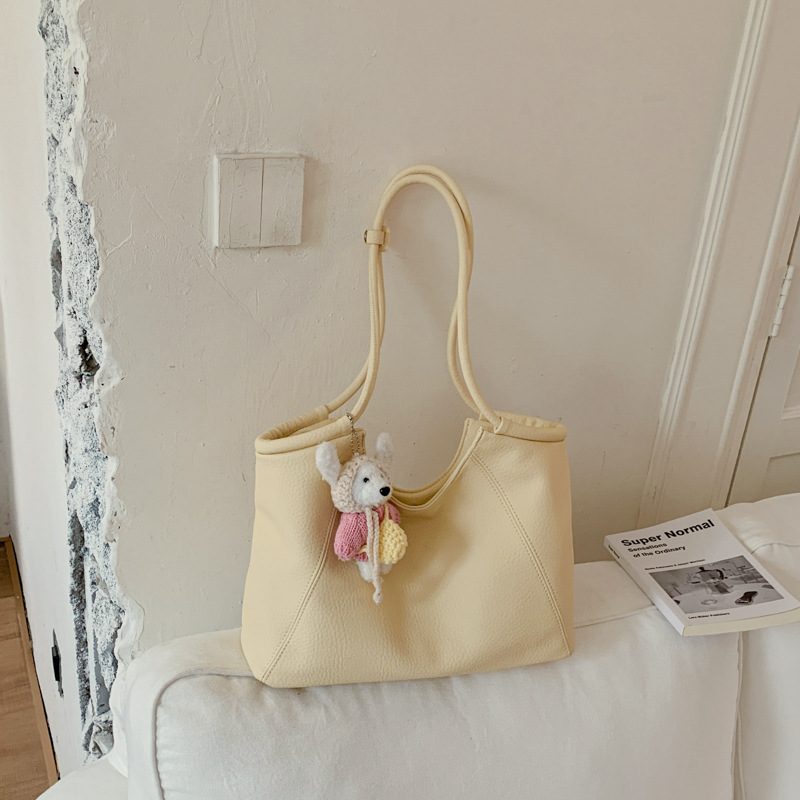 Vintage Minimalist Shoulder Bag view 2