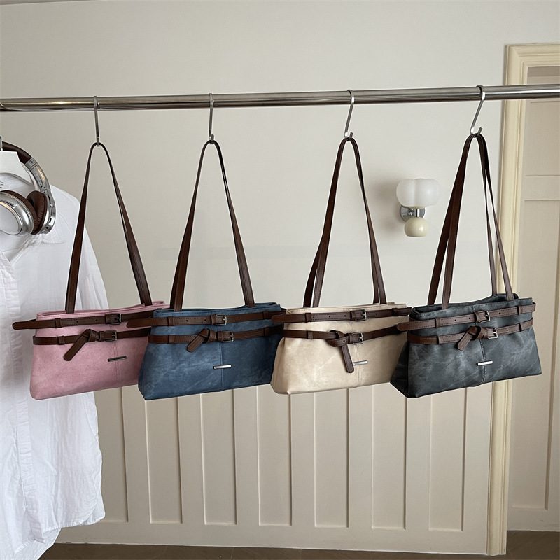 Retro Minimalist Shoulder Bag