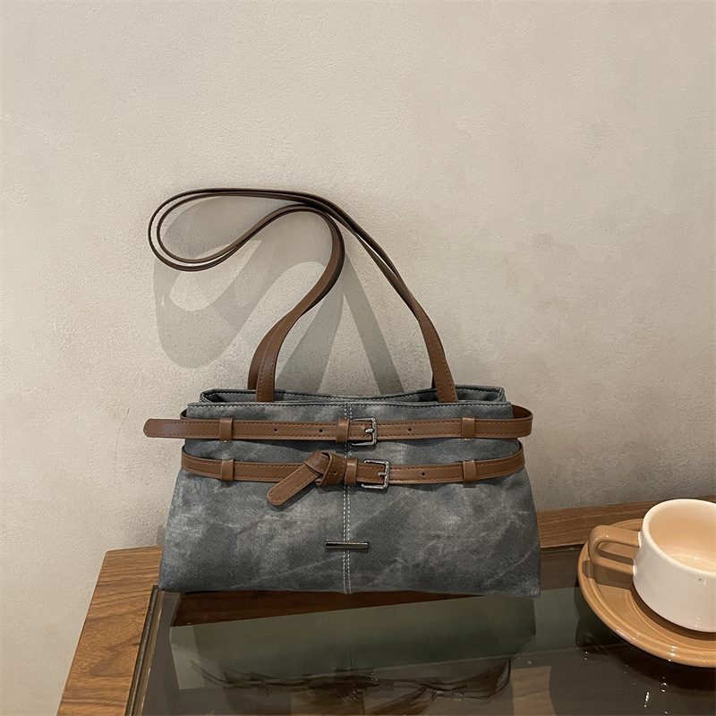 Retro Minimalist Shoulder Bag view 2
