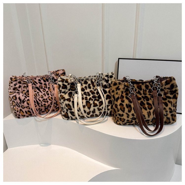 Leopard Faux Fur Chain Shoulder Bag