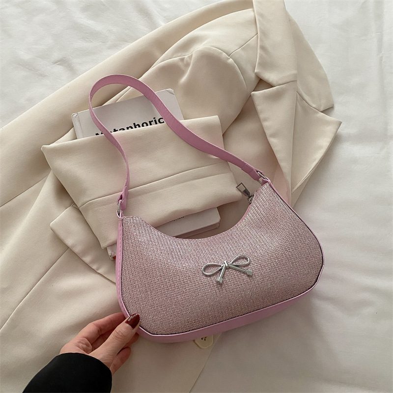 Bolsa de Ombro Meia-Lua com Laço e Strass view 11