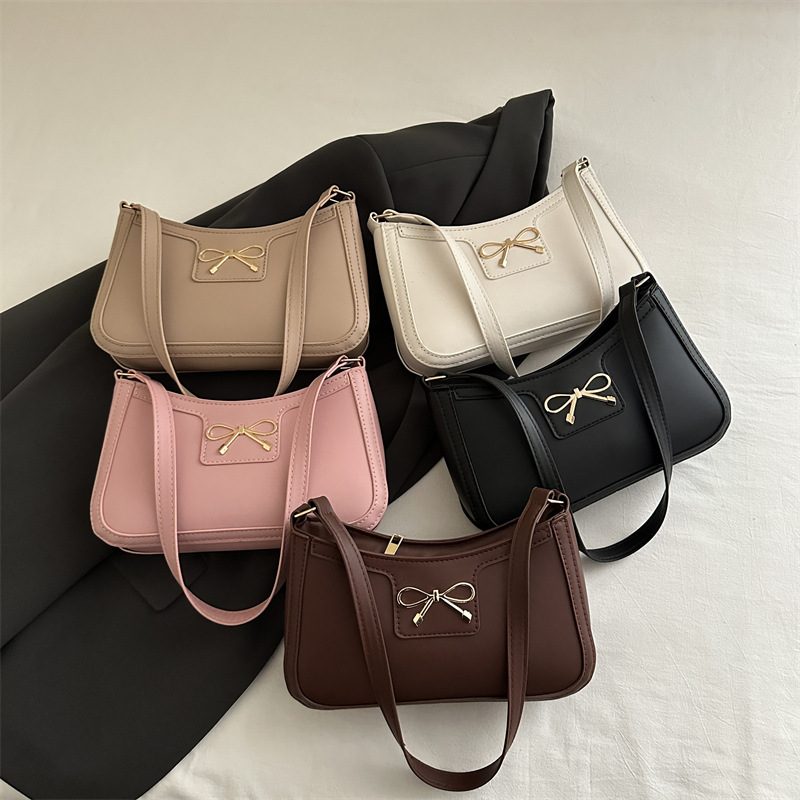Bow Detail Shoulder Baguette Bag
