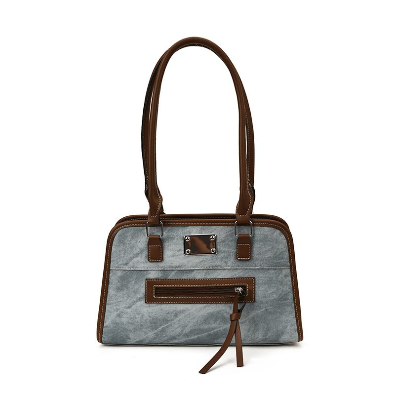 Smiley Charm Shoulder Bag for Commute view 11