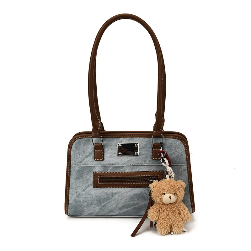 Smiley Charm Shoulder Bag for Commute view 7