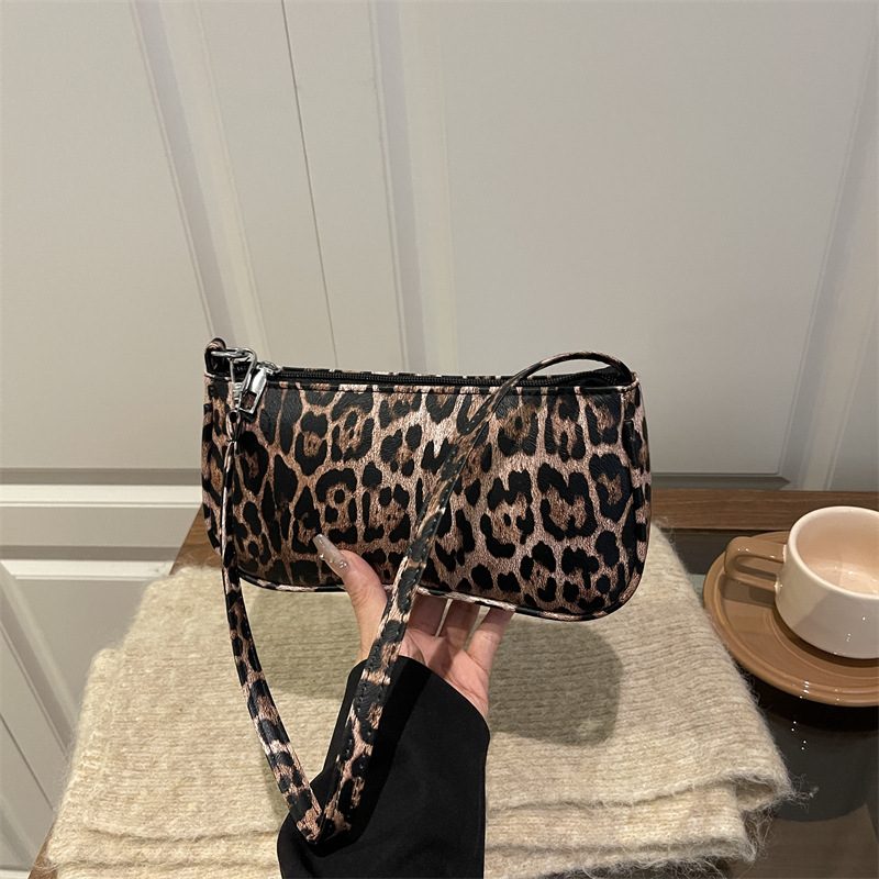 Leopardenmuster Achsel-Schultertasche view 3