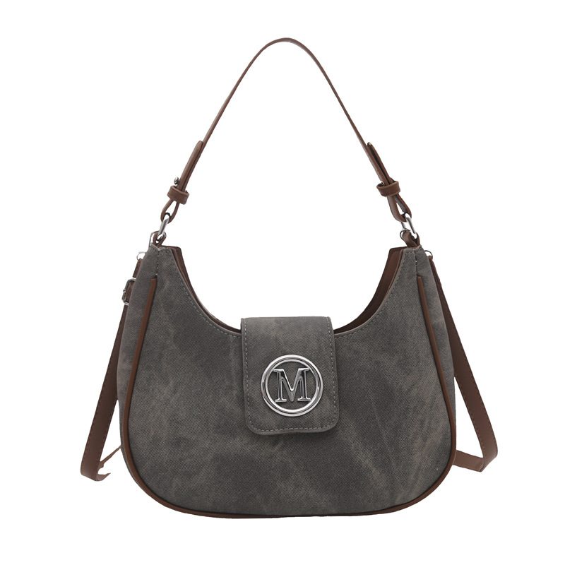 Letter Design Underarm Shoulder Bag view 8
