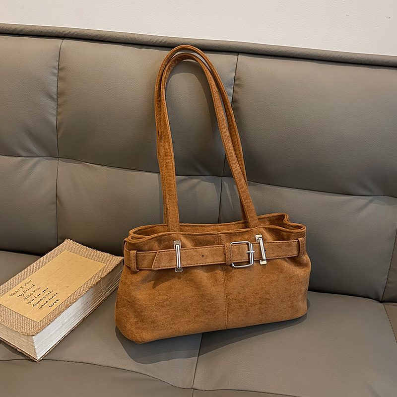 Bolsa de Ombro Sob o Braço Vintage com Cinto view 4