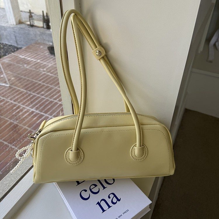 Minimalist Baguette Shoulder Bag view 3