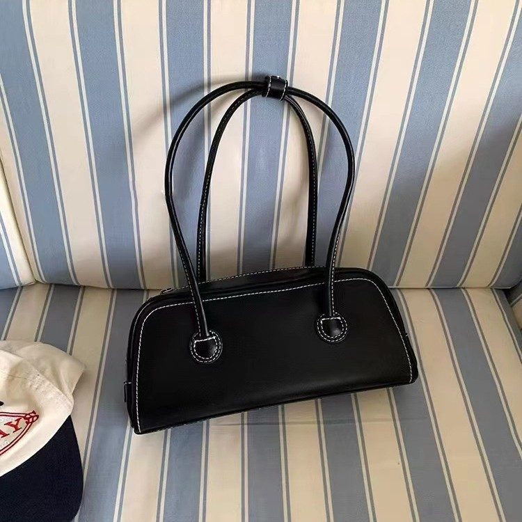 Minimalist Baguette Shoulder Bag view 4