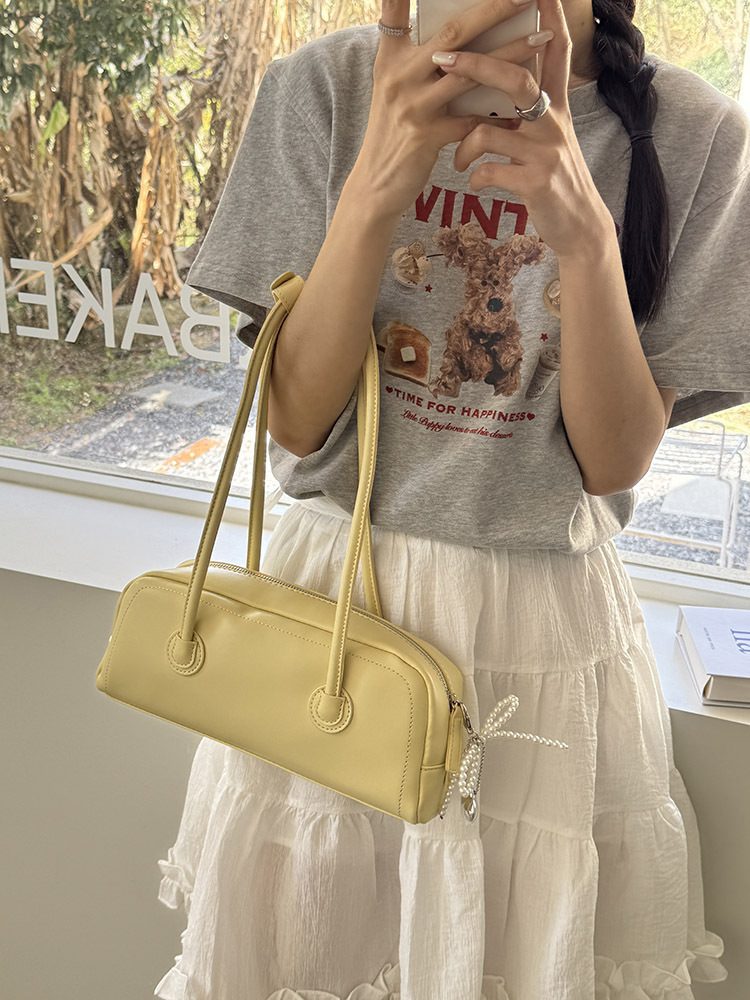Minimalist Baguette Shoulder Bag view 6