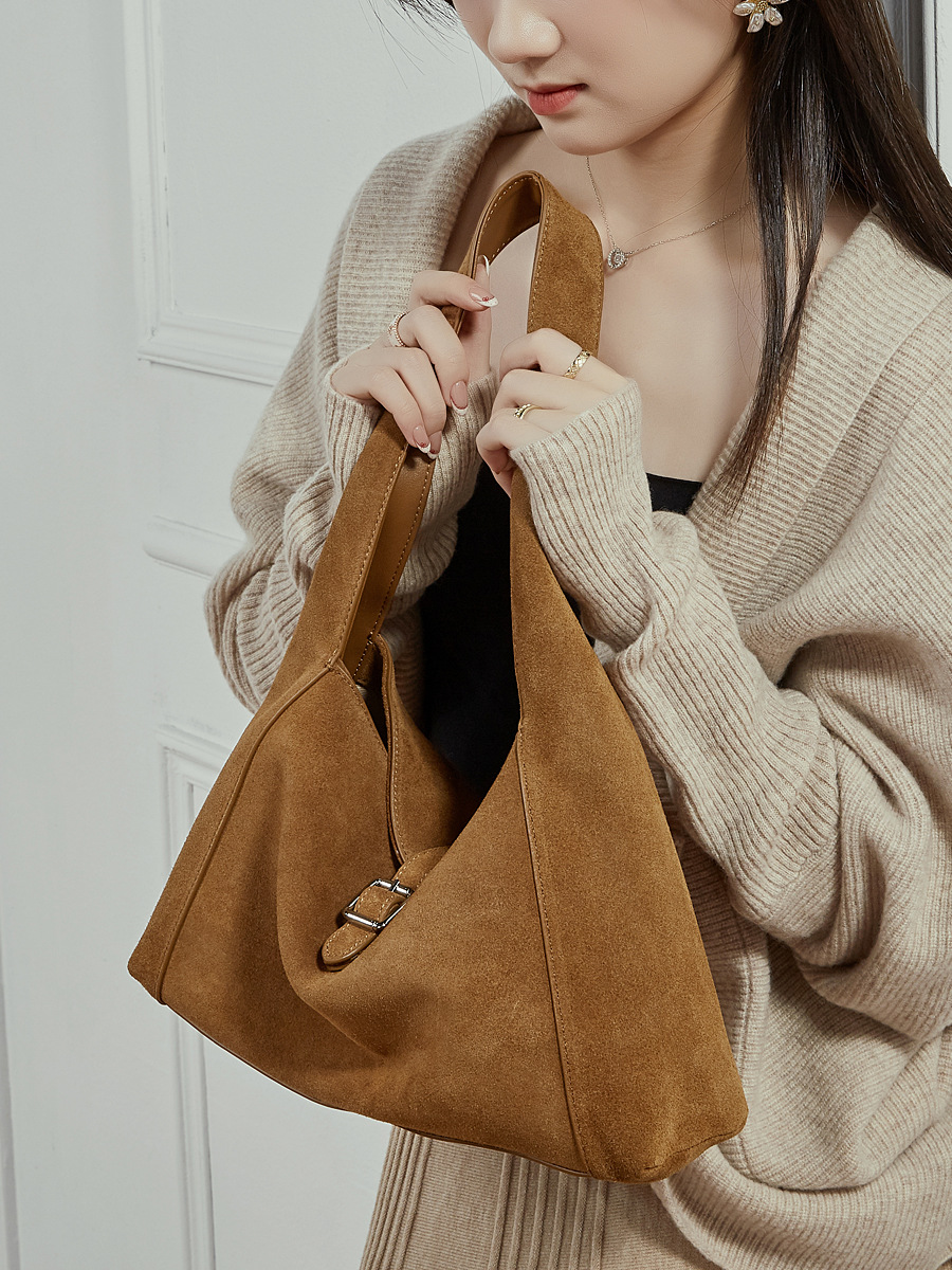 Bolso Tote Vintage de Piel de Vaca Cepillada para Llevar Bajo el Brazo — Gran Capacidad Casual view 2