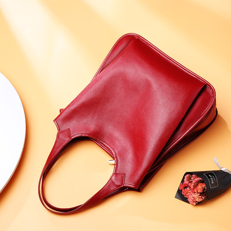 Bolso Tote Statement de Estilo Europeo en Cuero Flor Entero — Tres Colores Audaces view 3