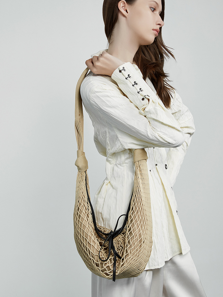 Mesh Hand-Woven Horn Net Tote — Runway Two-Colour Premium view 4