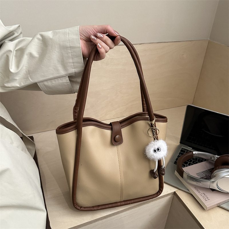 Edle Vintage-Tasche für Damen, neue Trend-Kollektion 2025, Maillard-Schultertasche, große Kapazität, Pendler-Tasche, Bestseller-Shopper view 2
