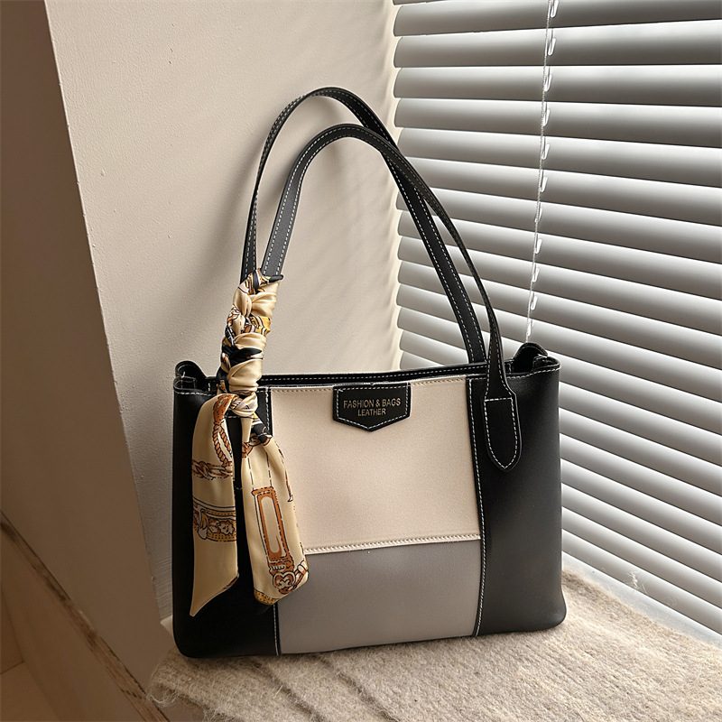 Large Capacity Shoulder Tote Bag view 4
