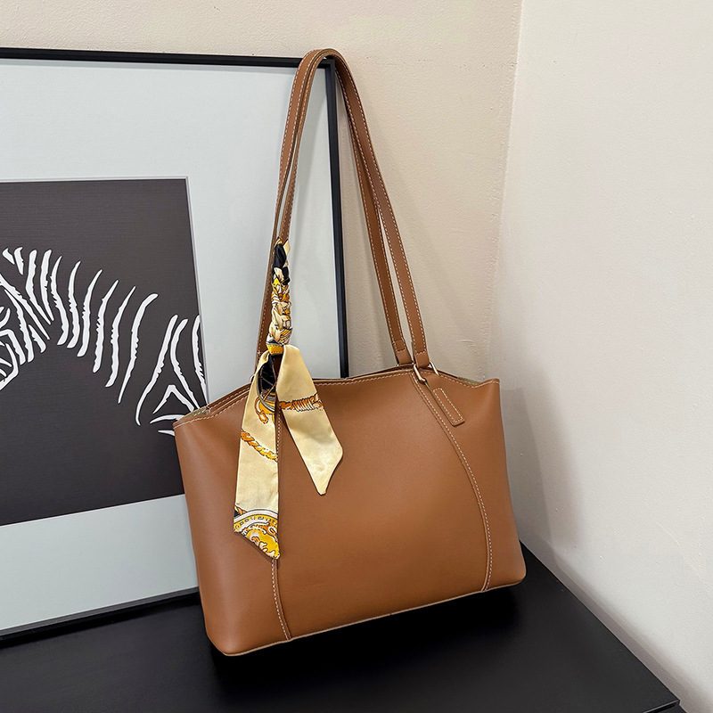 Large Capacity Minimalist Shoulder Tote Bag view 3