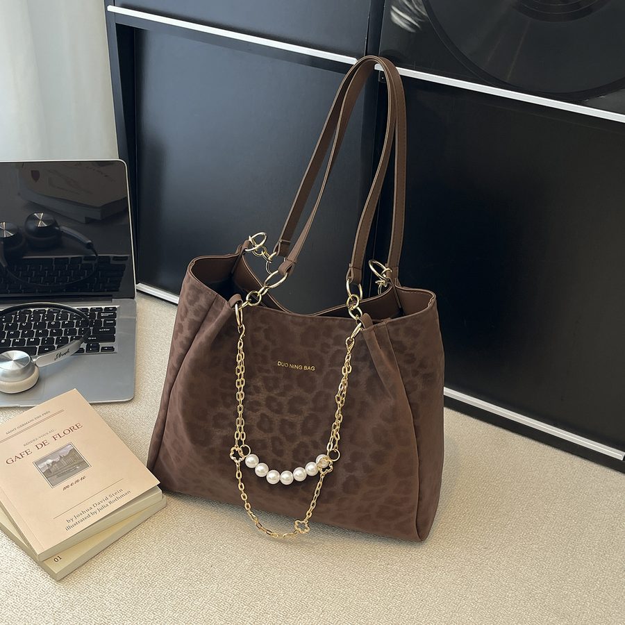 Pearl Chain Large Capacity Shoulder Tote Bag view 4