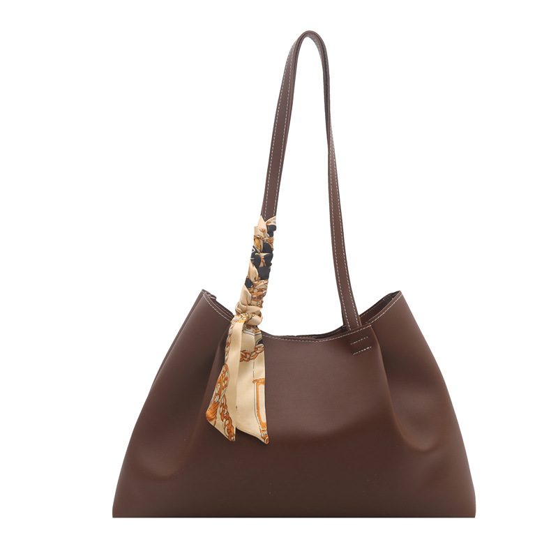 Bolsa Tote Grande com Lenço de Seda para Ombro view 5