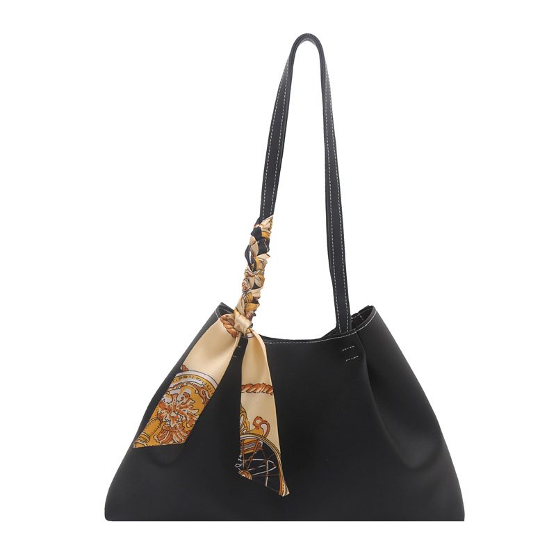 Bolsa Tote Grande com Lenço de Seda para Ombro view 7