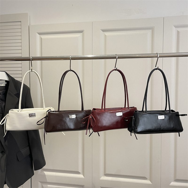 Versatile Shoulder Tote Bag with Messenger Style