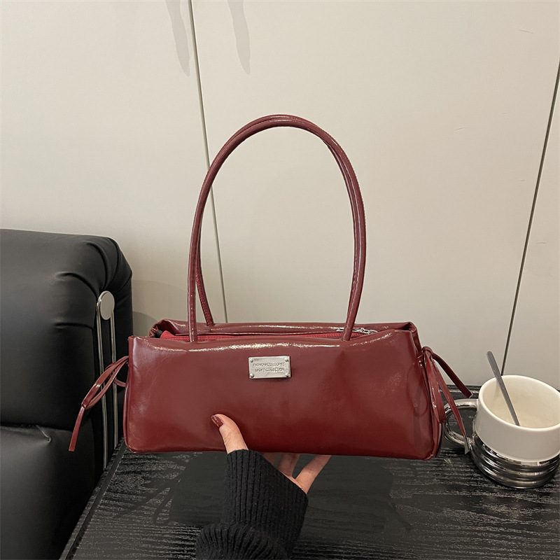 Versatile Shoulder Tote Bag with Messenger Style view 4