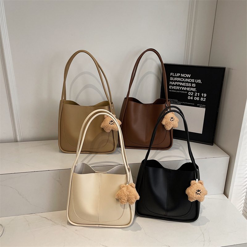 Large Capacity Light Luxury Commuter Tote Bag