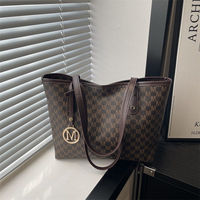 Casual Commuter Large Tote Bag view 2