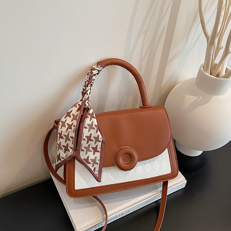 Bolsa Quadrada com Alça Superior e Blocos de Cor view 4