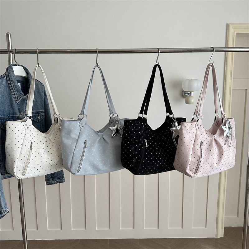 Relaxed Large Capacity Shoulder Tote