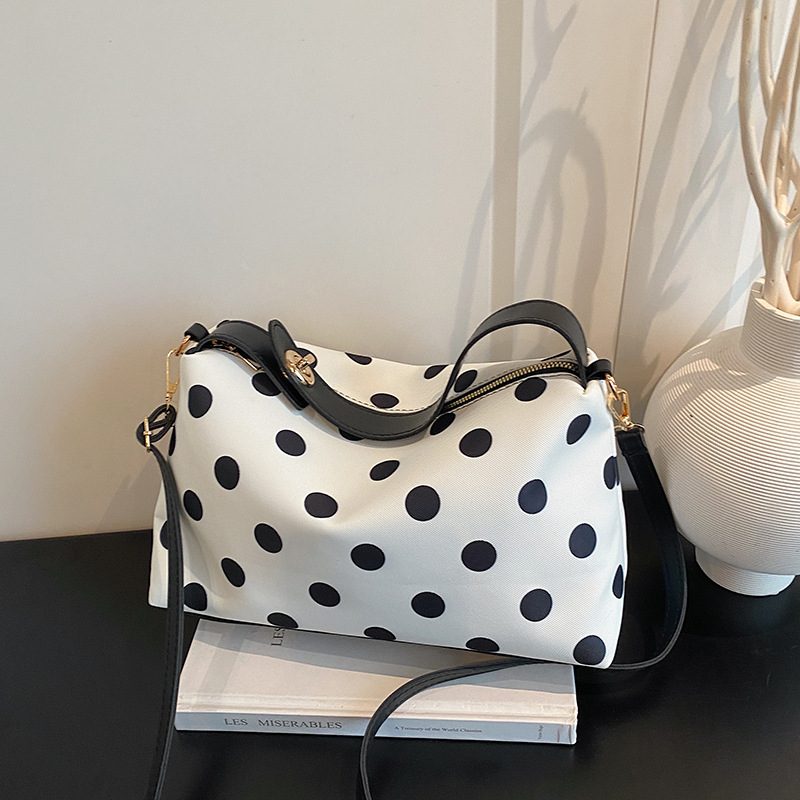Tas Tote Desain Polka Dot view 4