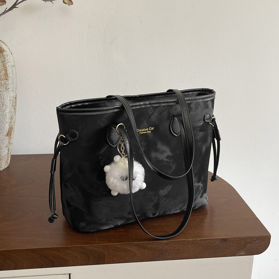 Chic Large Capacity Shoulder Underarm Tote Bag view 4