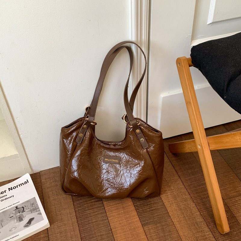 Retro Minimalist Large Capacity Shoulder Tote Bag view 3