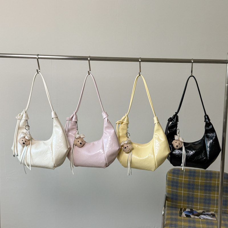 Retro Light Luxury Large Capacity Dumpling Tote Bag