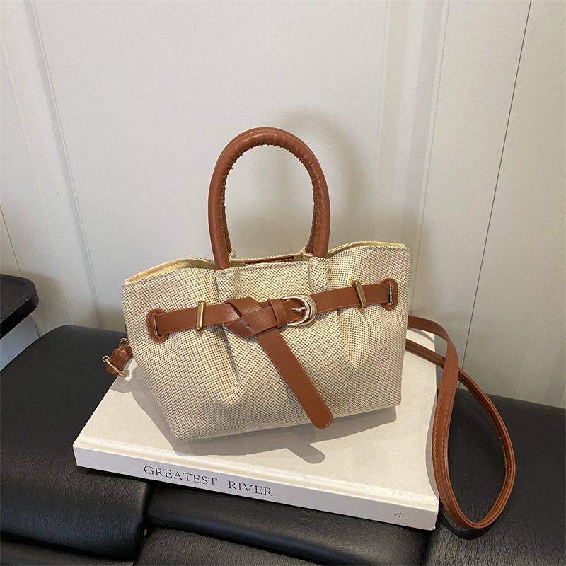 Grand cabas pour le quotidien avec ceinture view 2