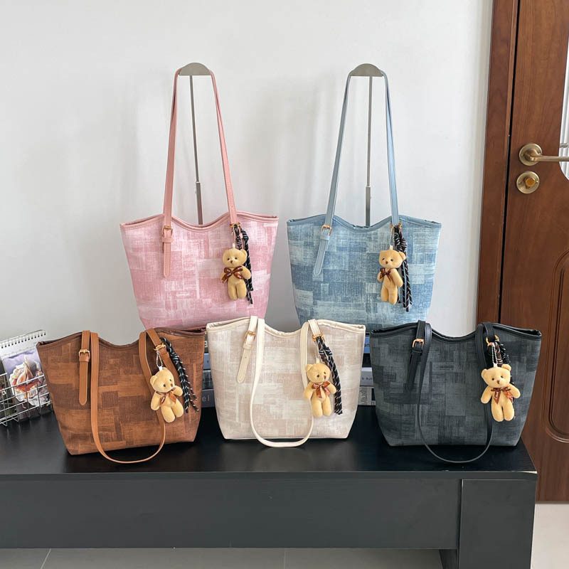 Large Capacity Commuter Shoulder Tote Bag