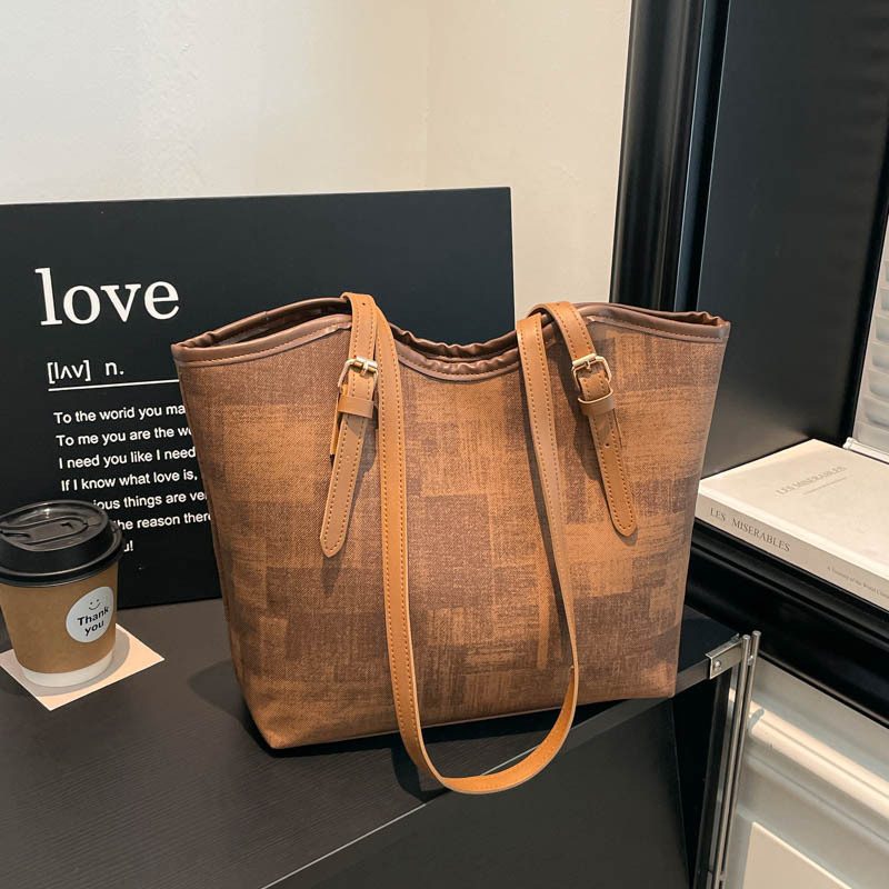 Large Capacity Commuter Shoulder Tote Bag view 12