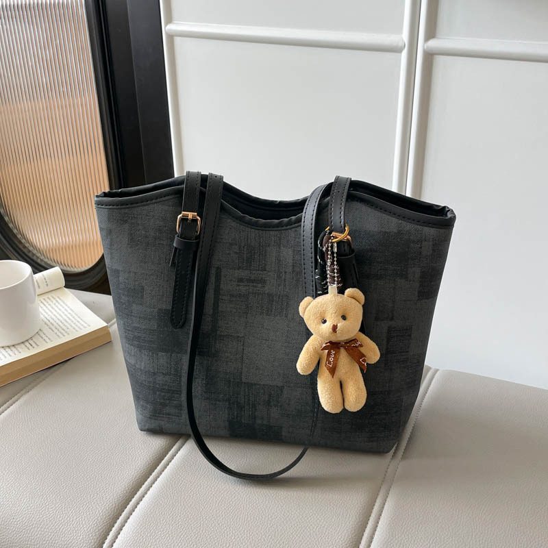 Large Capacity Commuter Shoulder Tote Bag view 8