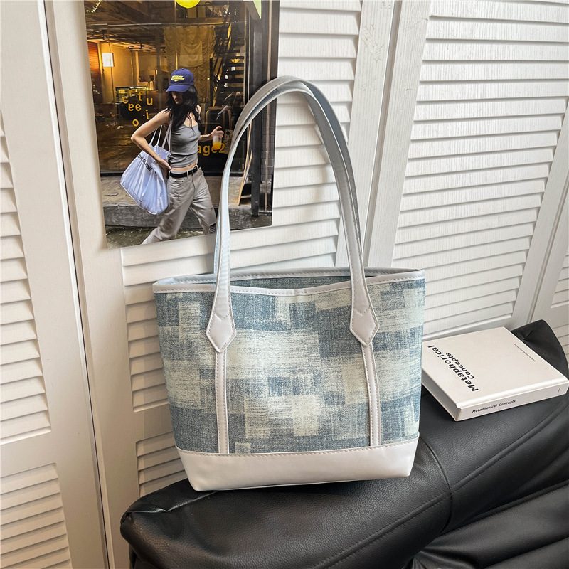 Tas Tote Bahu Komuter Kapasitas Besar view 2