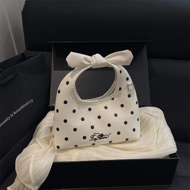 Tas Tote Bahu Anyaman Polka Dot view 2