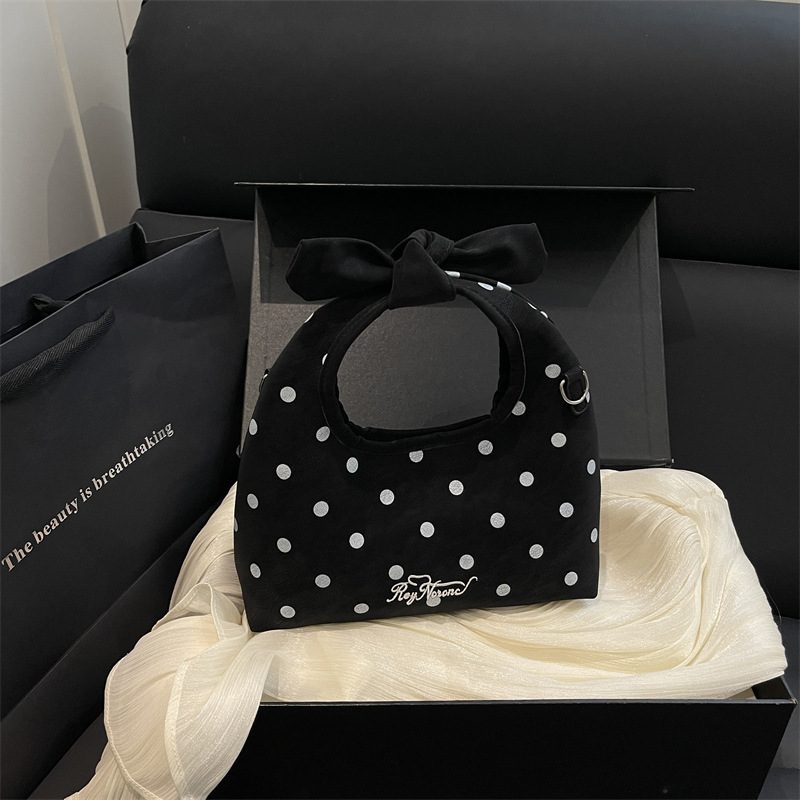 Tas Tote Bahu Anyaman Polka Dot view 4