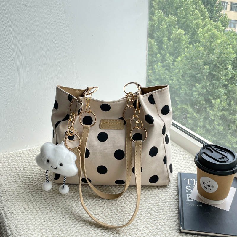 Sac cabas à pois et lien porté épaule view 4