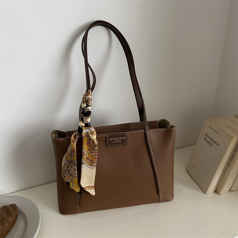 Light Luxury Top-Handle Tote Shoulder Bag view 2
