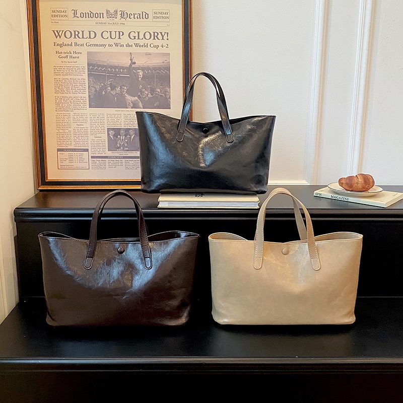 Minimalist Large Capacity Tote Shoulder Bag